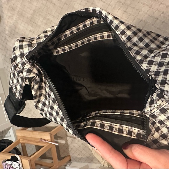 Baggu gingham medium crescent - Picture 3 of 5